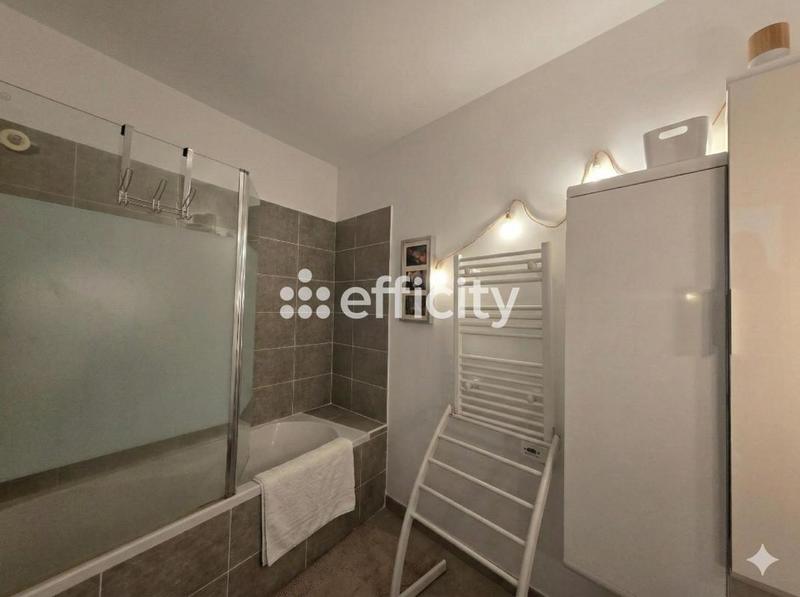 Appartement - 75 m² - 3 pièces