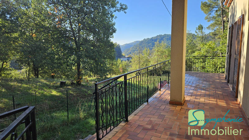 Villa - 190 m² - 10 pièces