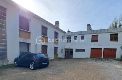 Appartement - 80 m² - 4 pièces