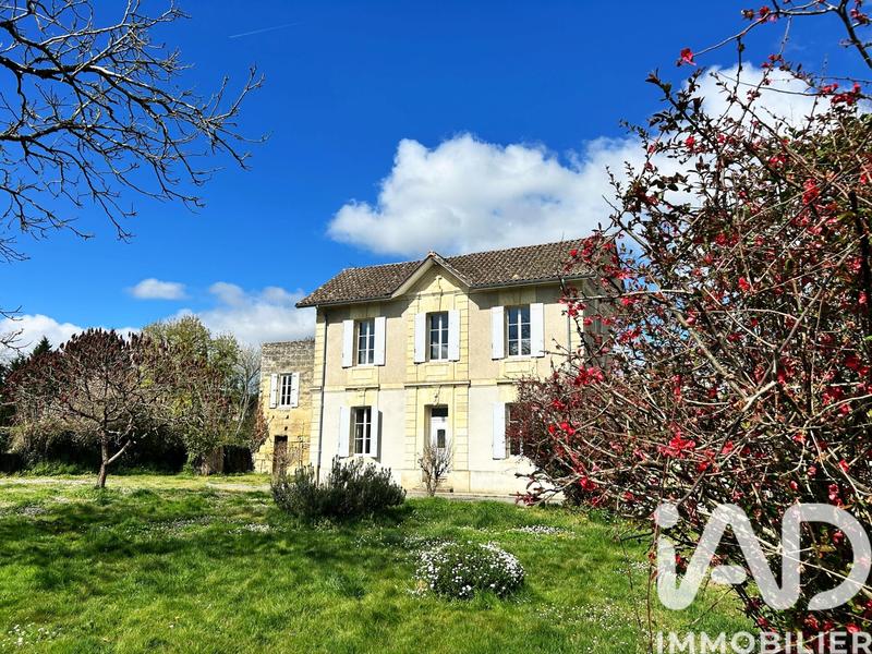 Maison - 179 m² - 8 pièces