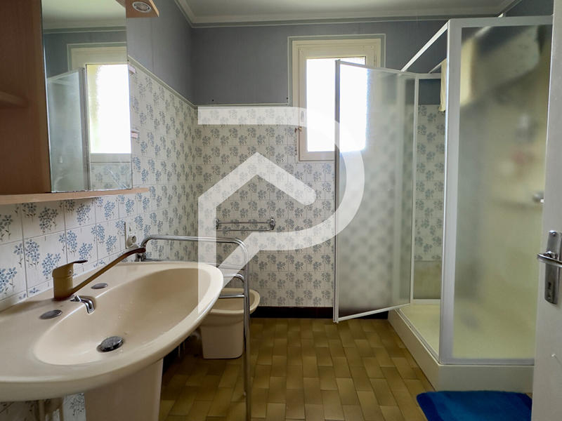 Maison - 97 m² - 5 pièces