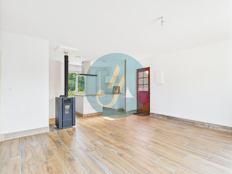 Maison - 83 m² - 5 pièces