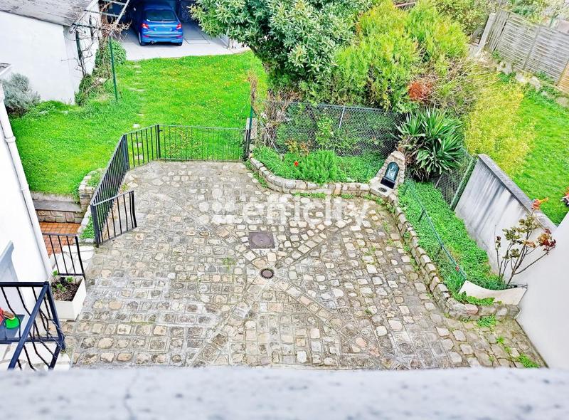 Maison - 135 m² - 6 pièces