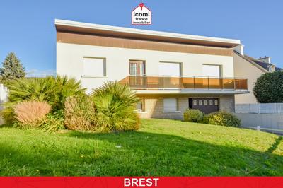 Maison - 148 m² - 7 pièces