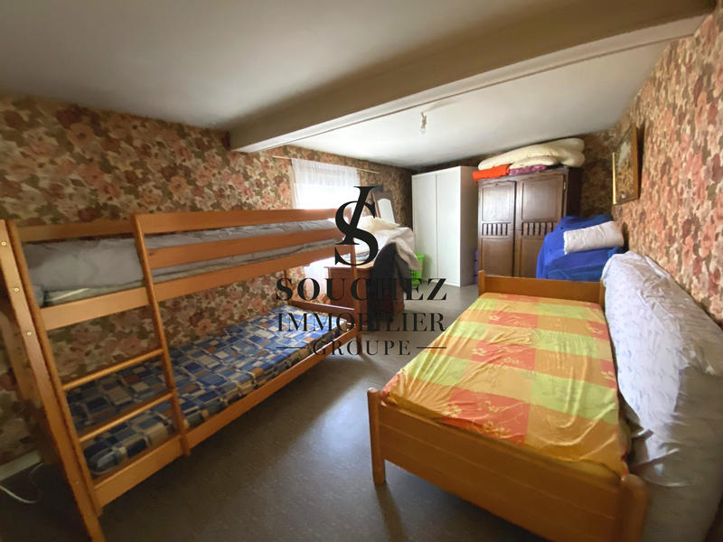 Maison - 210 m² - 9 pièces