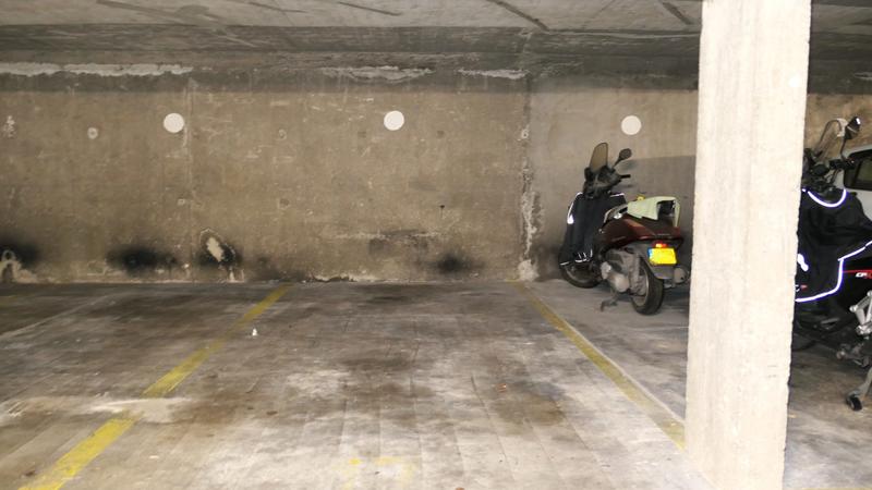 Parking / Garage - 11 m²