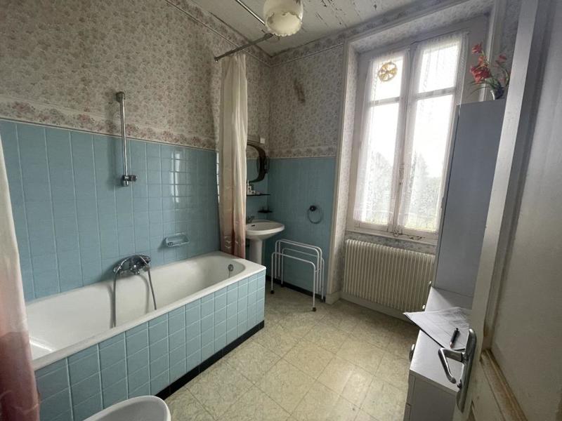 Maison - 201 m² - 9 pièces