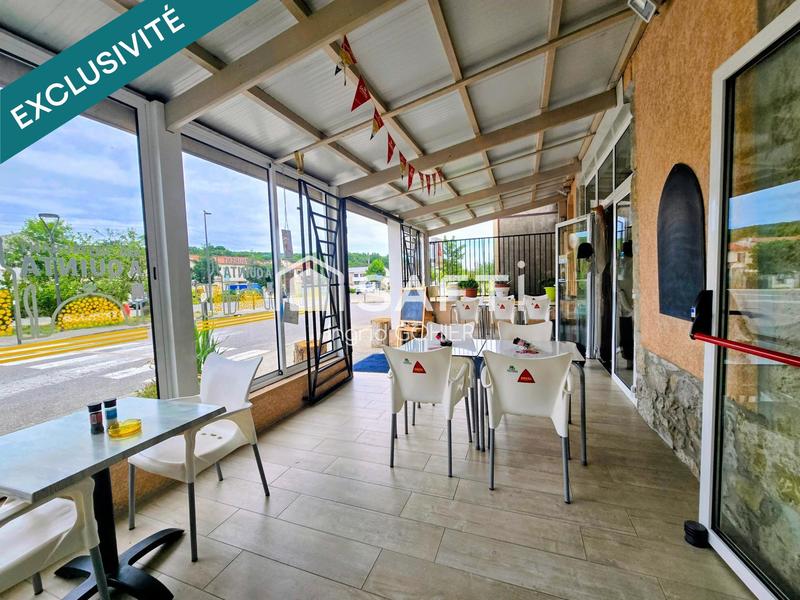 Maison - 560 m² - 11 pièces