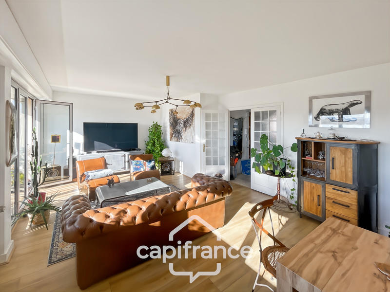 Appartement bourgeois - 103 m² - 4 pièces