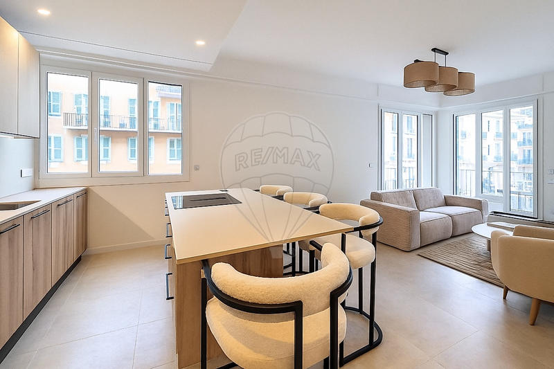 Appartement - 75 m² - 3 pièces