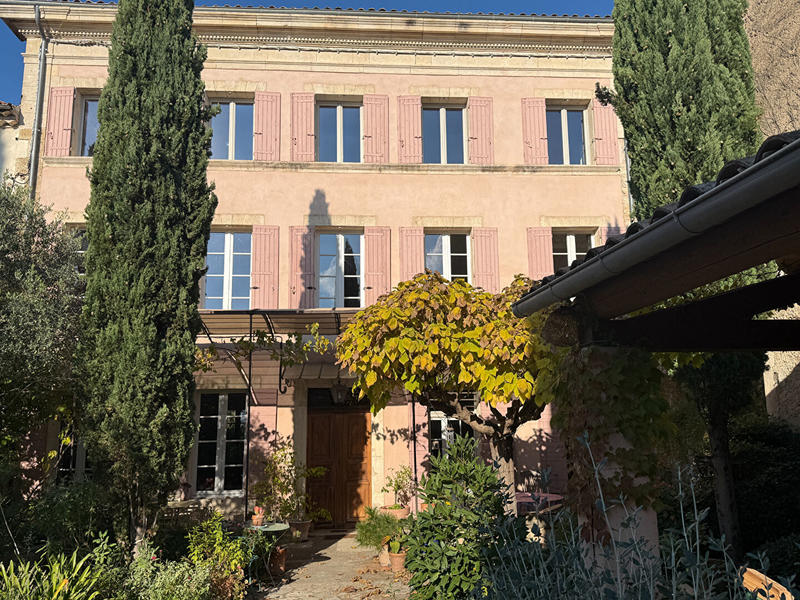 Maison de maîtres - 264 m² - 7 pièces