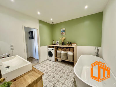 Maison - 195 m² - 7 pièces