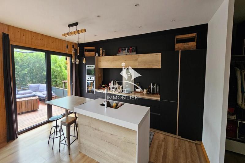 Maison - 162 m² - 6 pièces