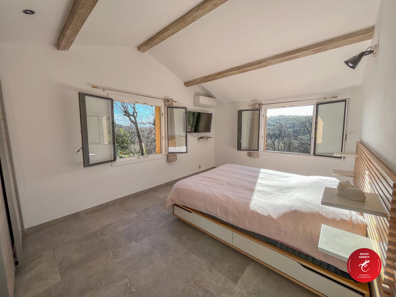 Villa - 145 m² - 6 pièces