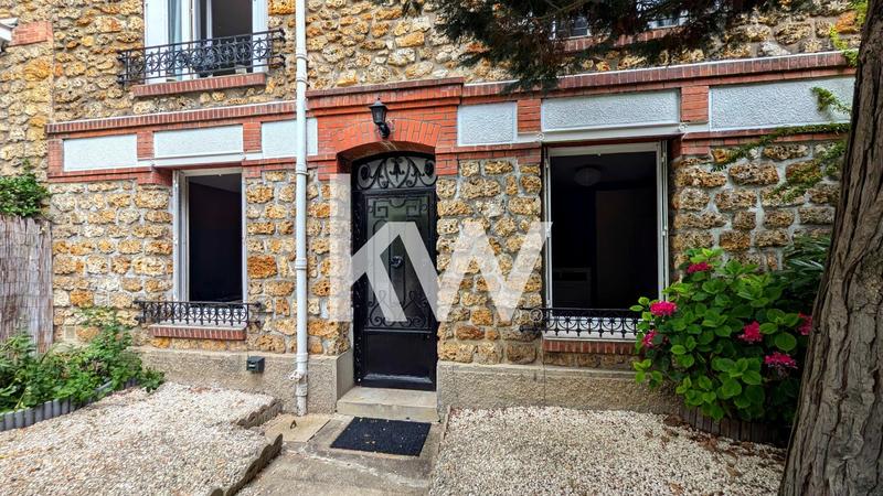 Maison - 147 m² - 9 pièces