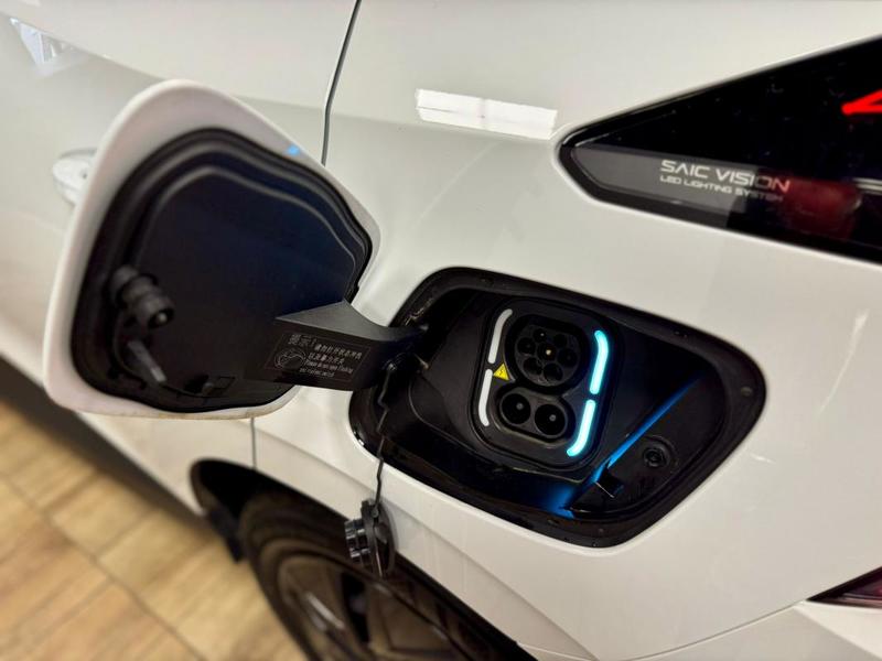 Mg Mg4 Ev 51kwh - 125 Kw 170ch 2wd Standard