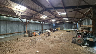 Grange - 275 m² - 2 pièces
