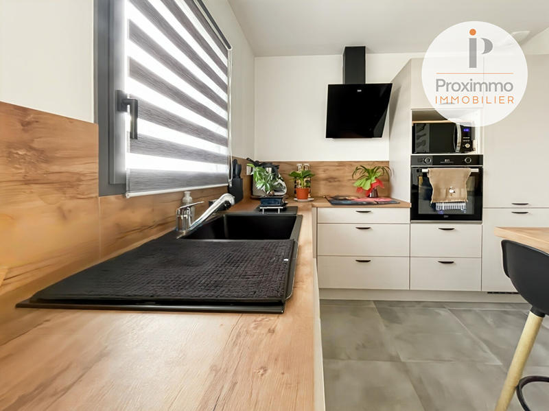 Maison - 85 m² - 4 pièces