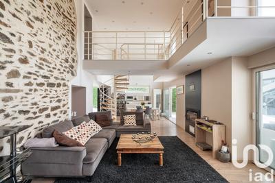 Maison - 249 m² - 6 pièces