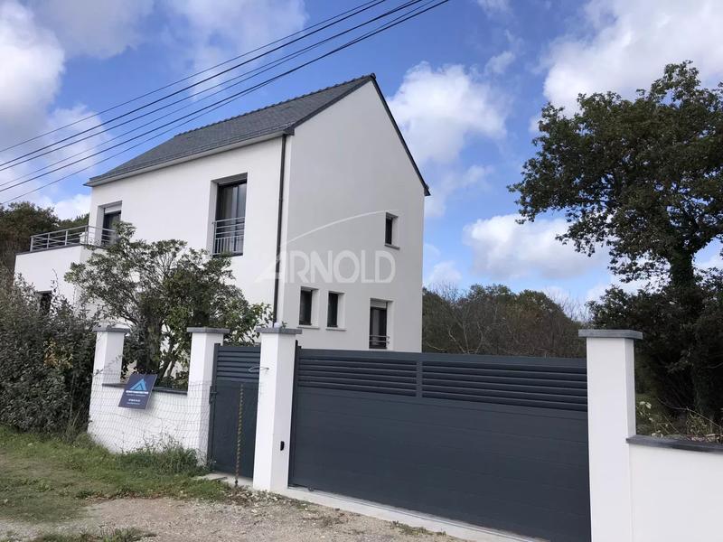 Maison - 101 m² - 4 pièces