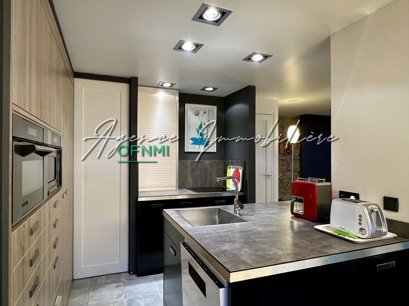 Appartement - 130 m² - 4 pièces