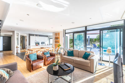 Maison - 192 m² - 6 pièces