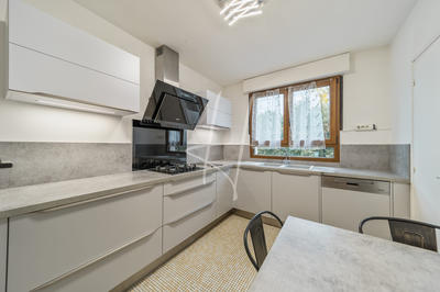 Appartement - 80 m² - 3 pièces