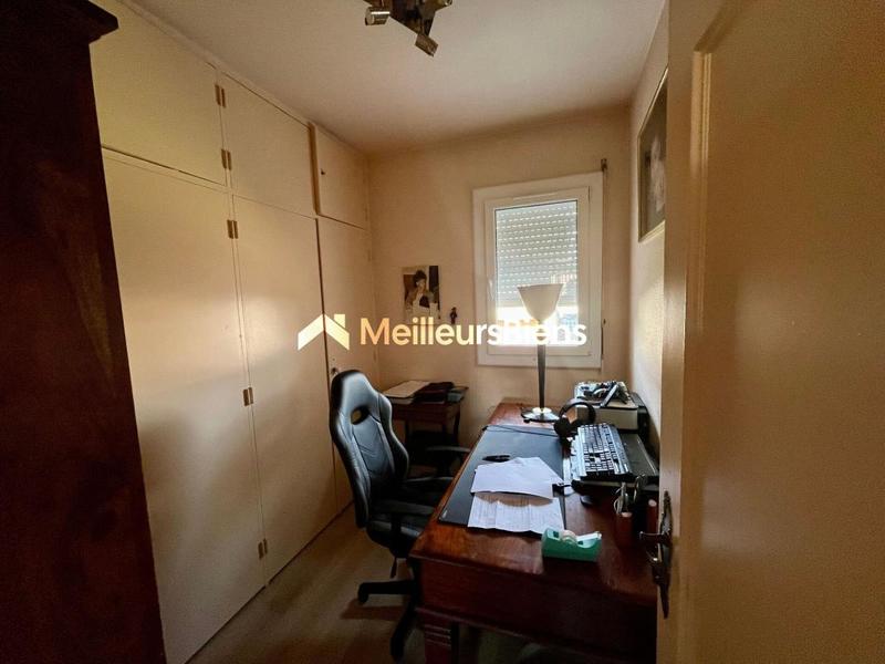 Propriété - 182 m² - 8 pièces