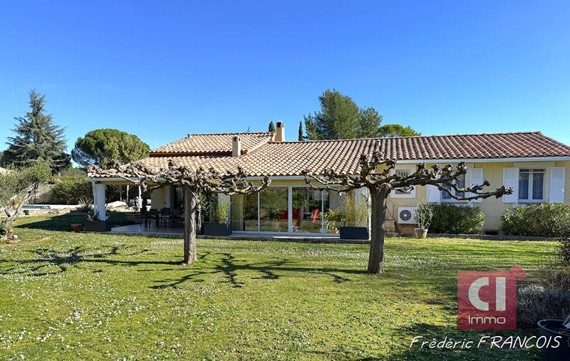 Maison - 163 m² - 5 pièces