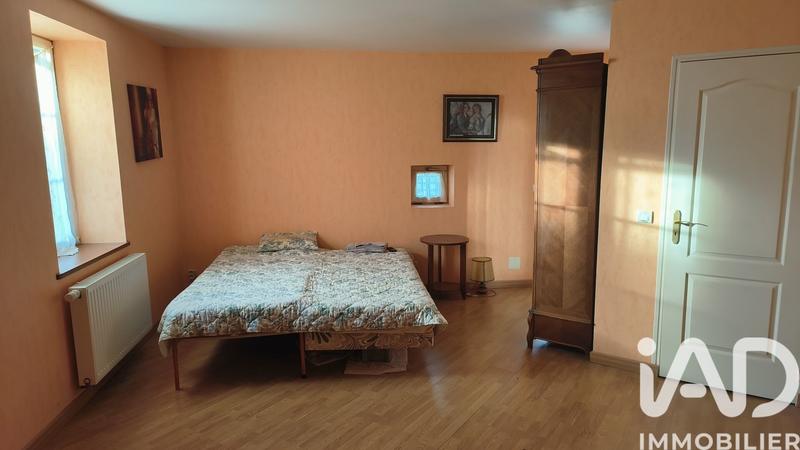 Maison - 470 m² - 8 pièces