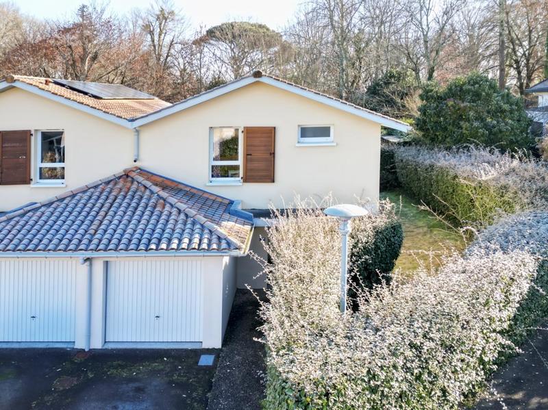 Pavillon - 94 m² - 4 pièces