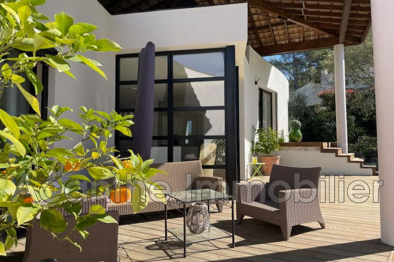 Villa - 220 m² - 6 pièces