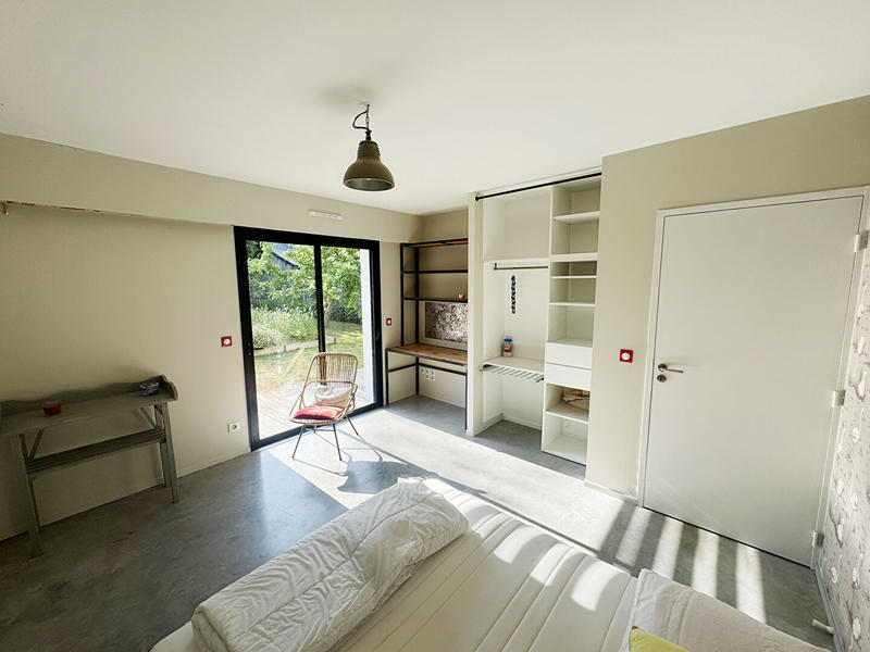 Maison - 215 m² - 7 pièces