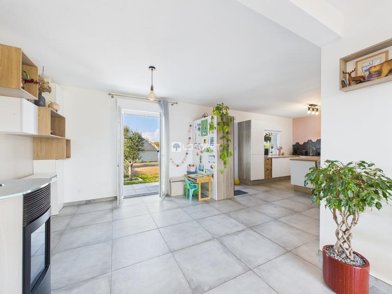 Maison - 95 m² - 5 pièces