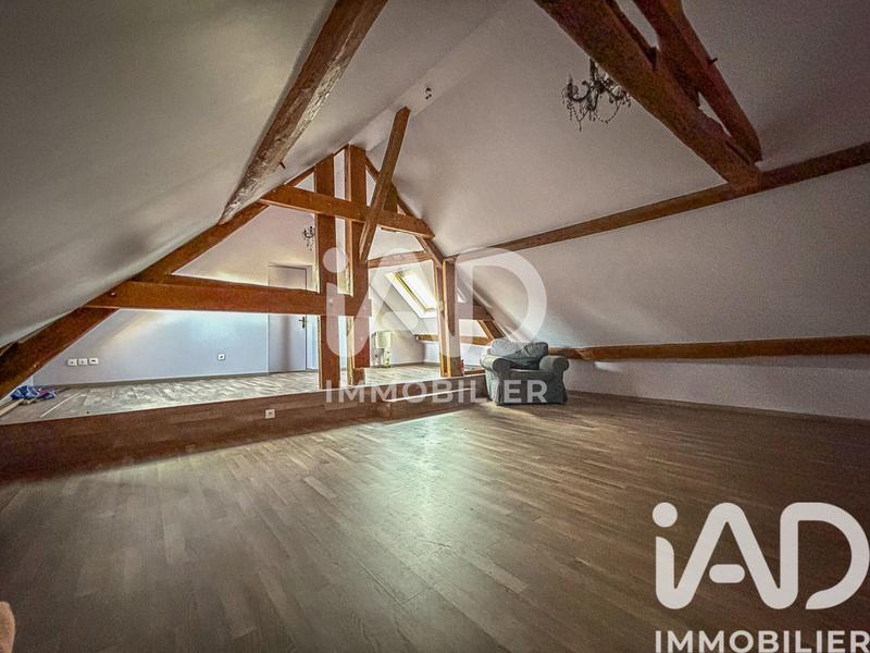 Maison - 252 m² - 7 pièces