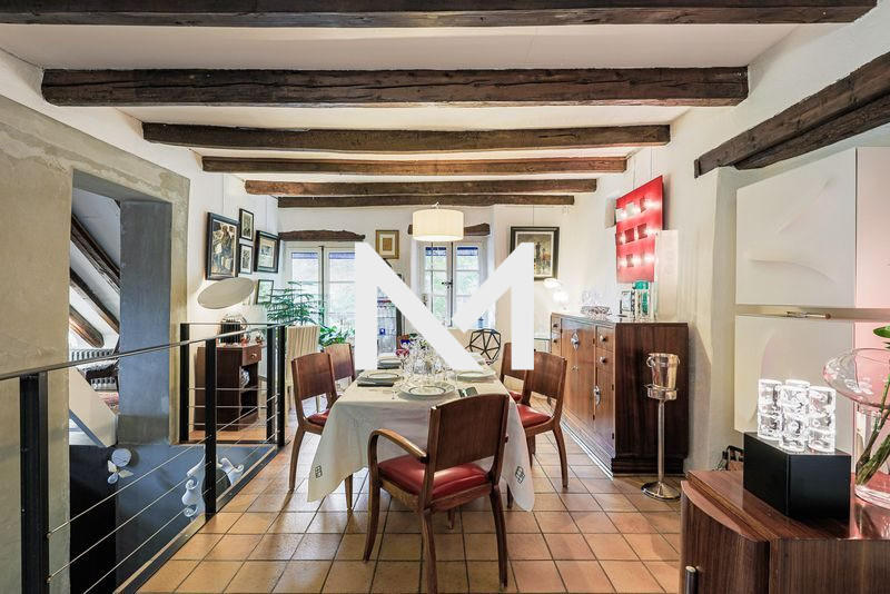 Maison - 190 m² - 5 pièces