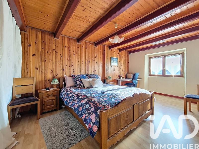 Maison - 174 m² - 5 pièces