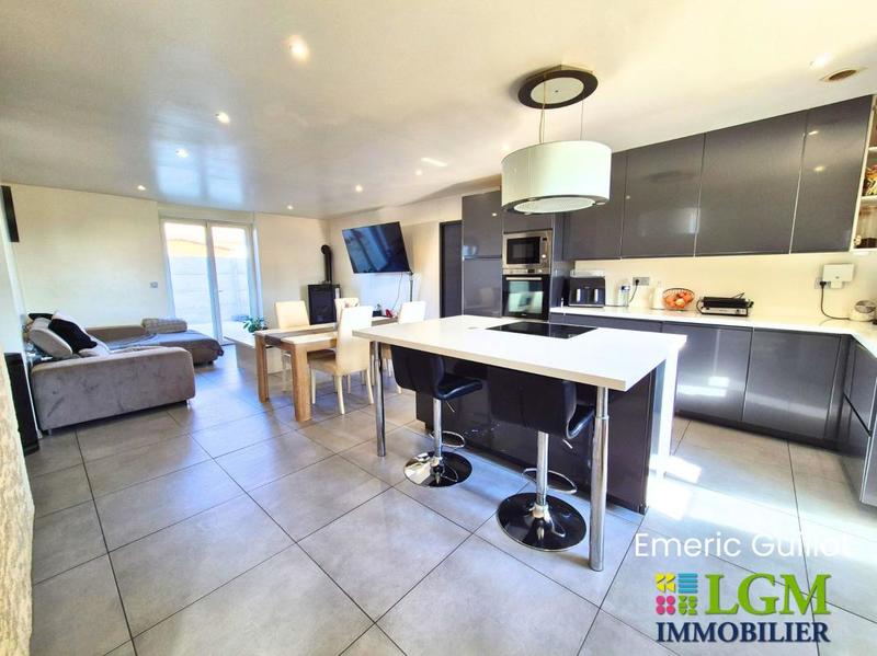 Maison - 107 m² - 3 pièces