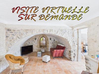 Maison - 640 m² - 26 pièces