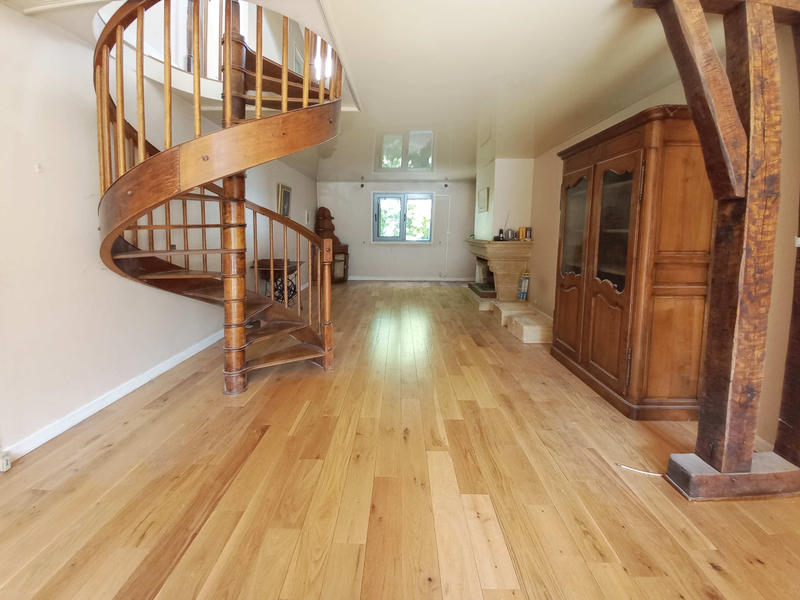 Appartement - 110 m² - 5 pièces