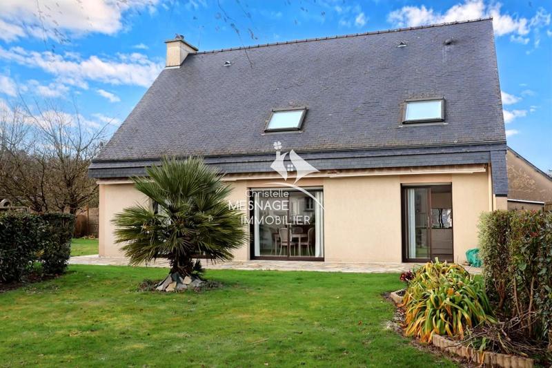 Maison traditionnelle - 150 m² - 7 pièces