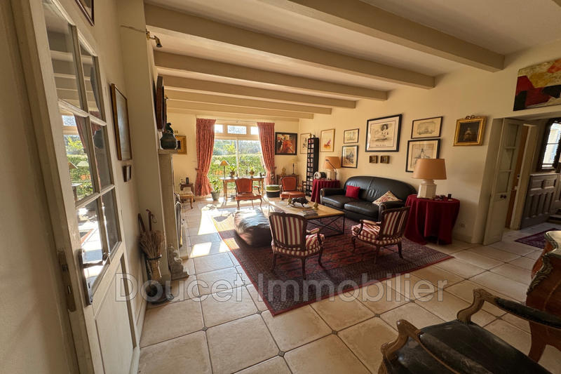 Maison - 430 m² - 15 pièces