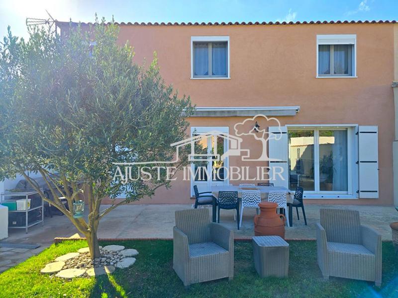 Maison - 99 m² - 5 pièces