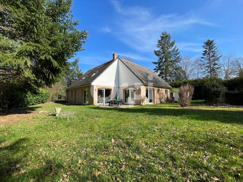 Maison - 181 m² - 6 pièces