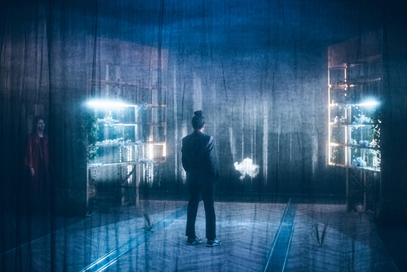 Kaddish - la femme chauve en peignoir rouge • I.Kertész, M.Eskenzi