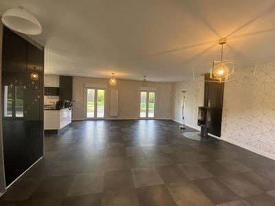 Maison - 131 m² - 6 pièces