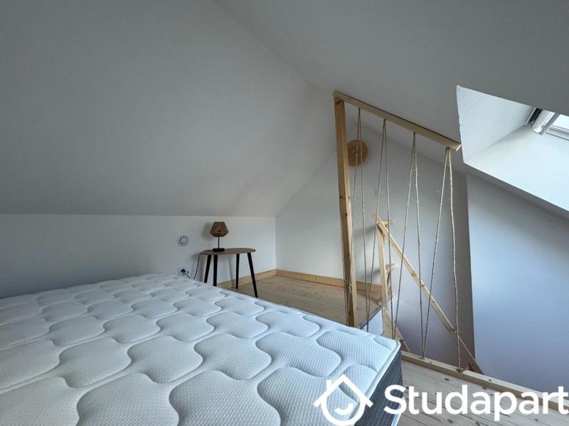 Chambre - 9 m² - 1 pièce