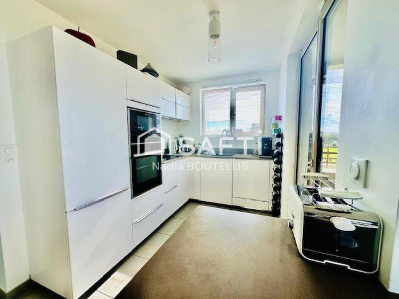 Appartement - 90 m² - 4 pièces