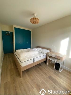 Chambre - 13 m² - 1 pièce
