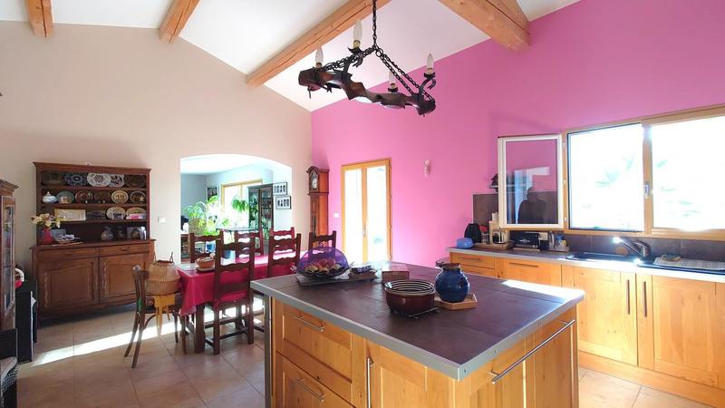 Villa - 251 m² - 5 pièces
